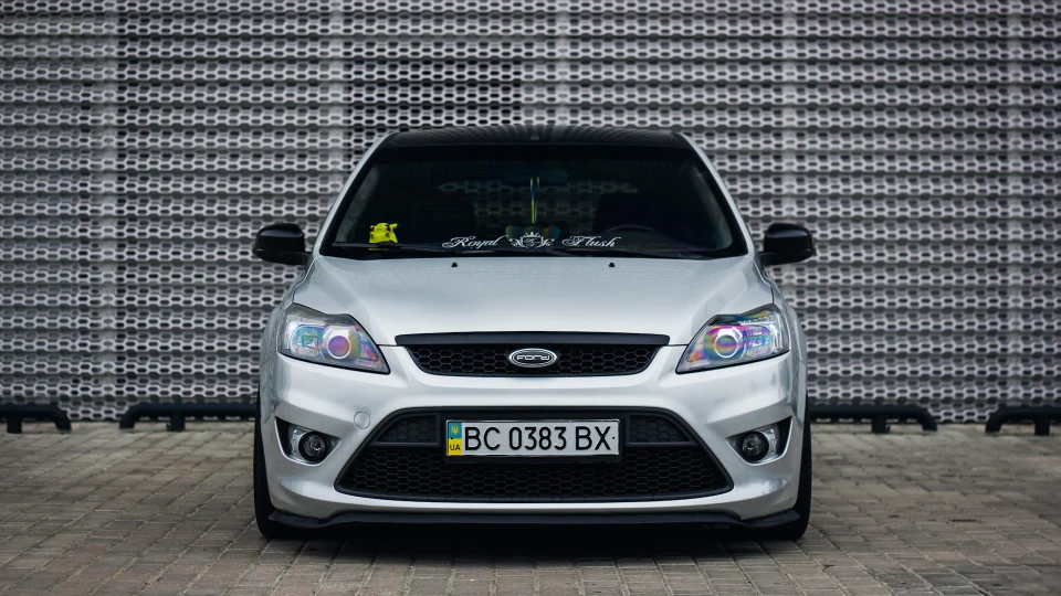 Ford Focus Hatchback Legend 2