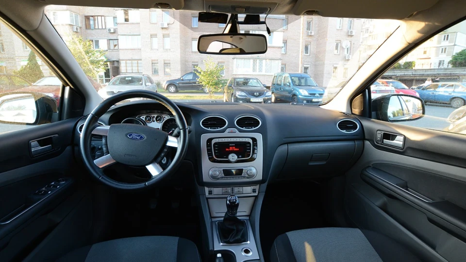Ford Focus Hatchback Лінива пантера