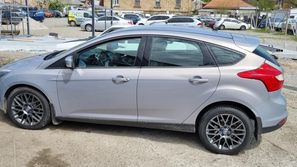 Ford Focus Hatchback Літр соку 2