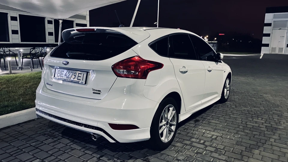 Ford Focus Hatchback Литрович