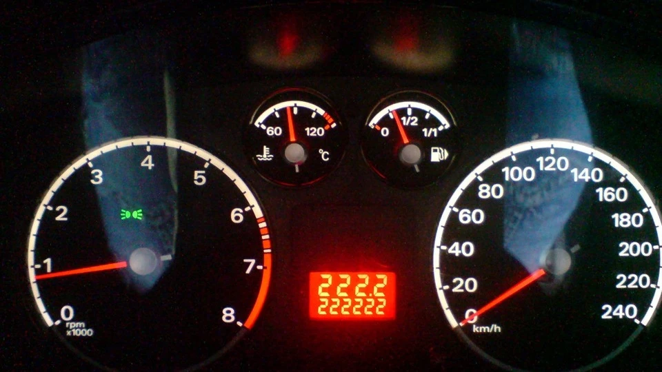 машина Ford Focus Hatchback 2