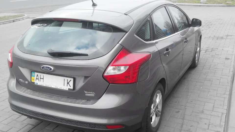 Ford Focus Hatchback МТ6 125л.с. LunarSky 4