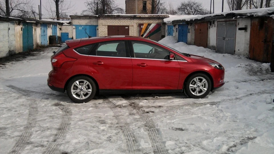 Ford Focus Hatchback Огонь 3