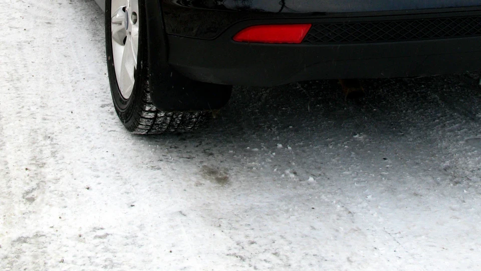 Ford Focus Hatchback PanteraBlack 3