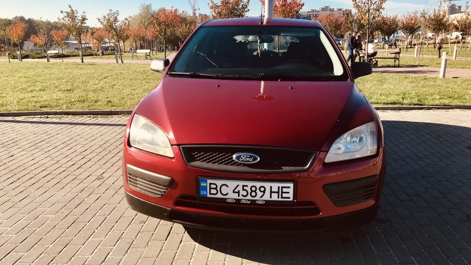 Ford Focus Hatchback Red Performance 3