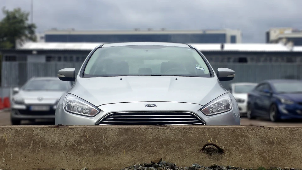 Ford Focus Hatchback SE Sport Package USA 3