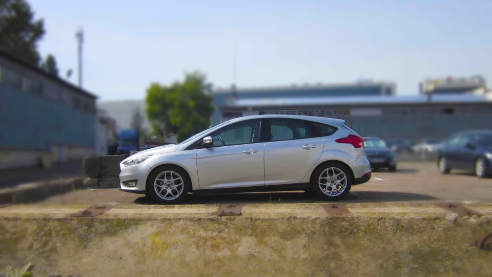 Ford Focus Hatchback SE Sport Package USA 4