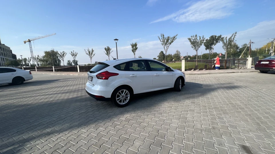 Ford Focus Hatchback SE 5