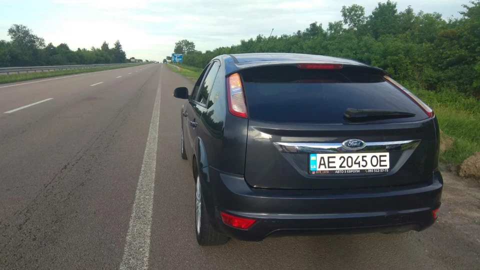 Ford Focus Hatchback Sea Grey (Metallic) 1.6 2