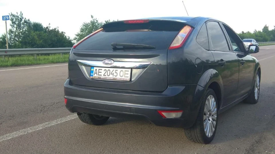 Ford Focus Hatchback Sea Grey (Metallic) 1.6 3