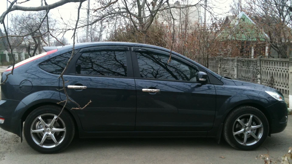 Ford Focus Hatchback SeaGreyMet 3
