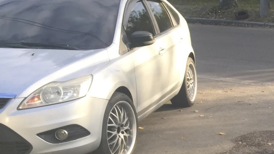 Ford Focus Hatchback Сірий 1.8 турботрактор 2
