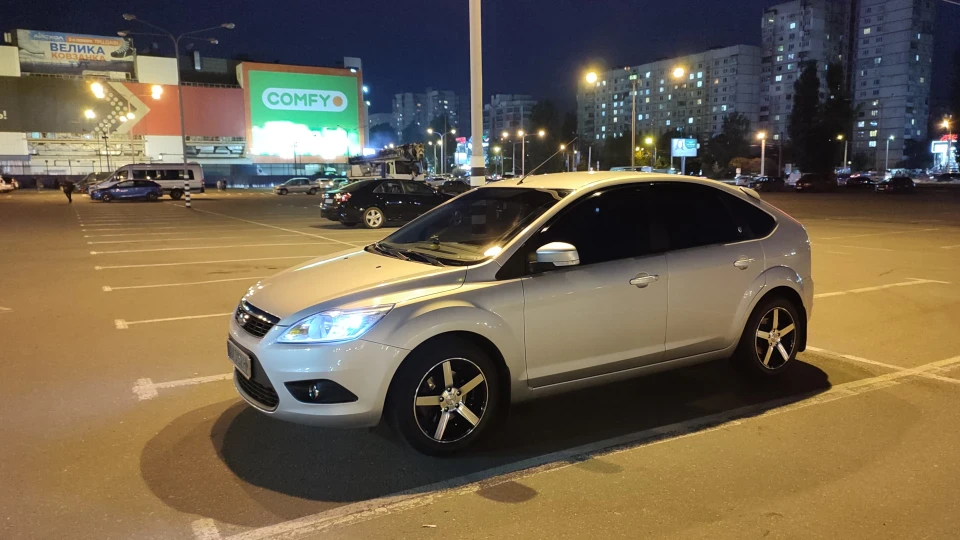 Ford Focus Hatchback Silver 2