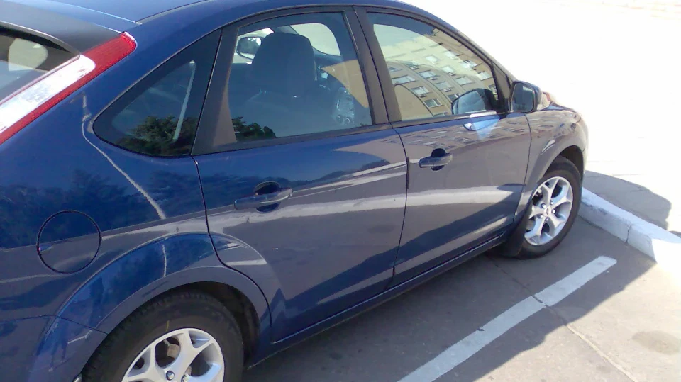 Ford Focus Hatchback Синий 2