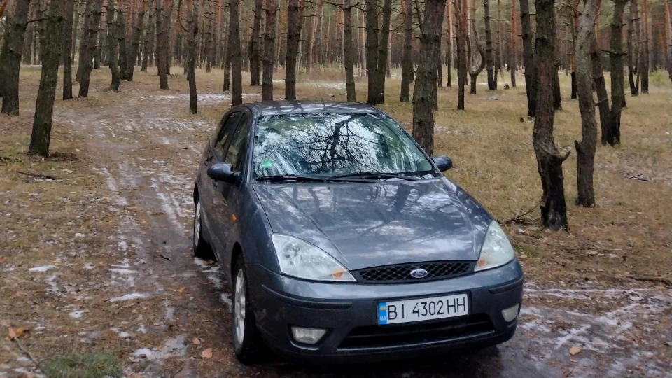 Ford Focus Hatchback ST100 4