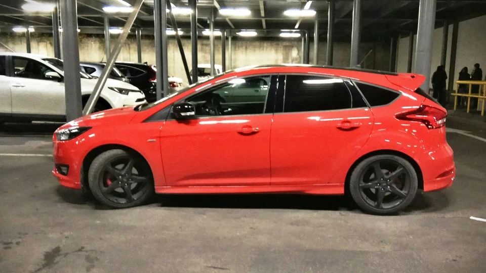 Ford Focus Hatchback STLine Red 2