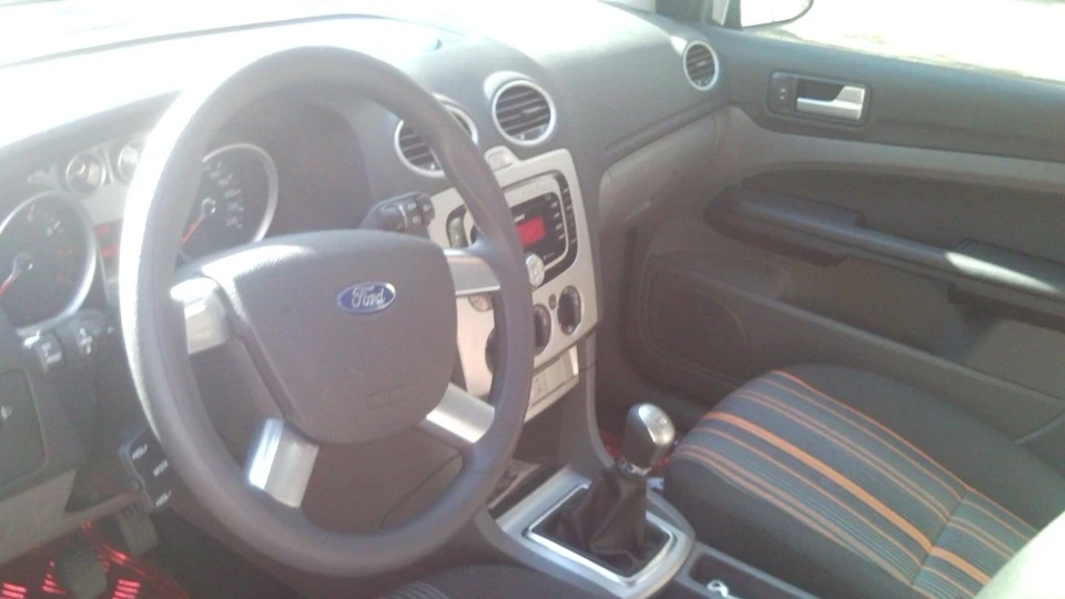Ford Focus Hatchback супер-мега автомобіль)