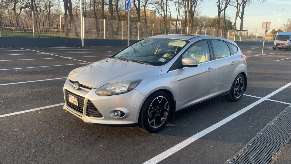 Ford Focus Hatchback TITANIUM