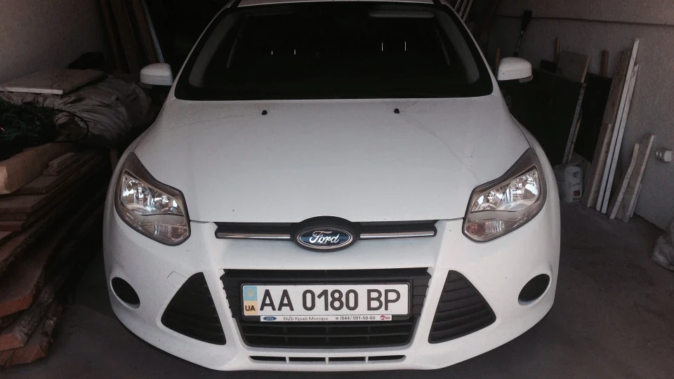 Ford Focus Hatchback Weißer Wolf 2