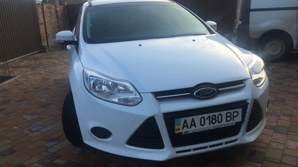 Ford Focus Hatchback Weißer Wolf 5