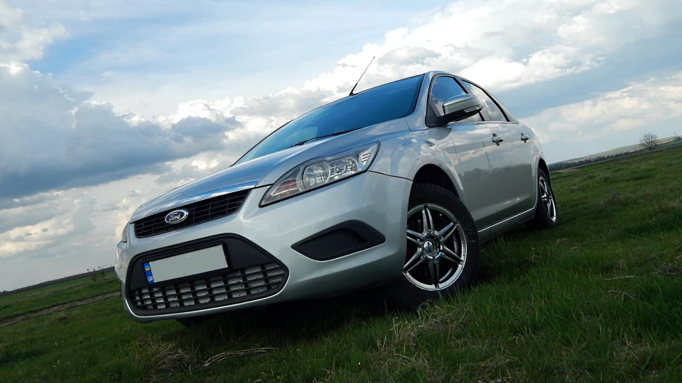 Ford Focus Sedan 3