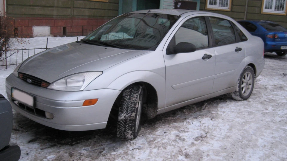 Ford Focus Sedan 2