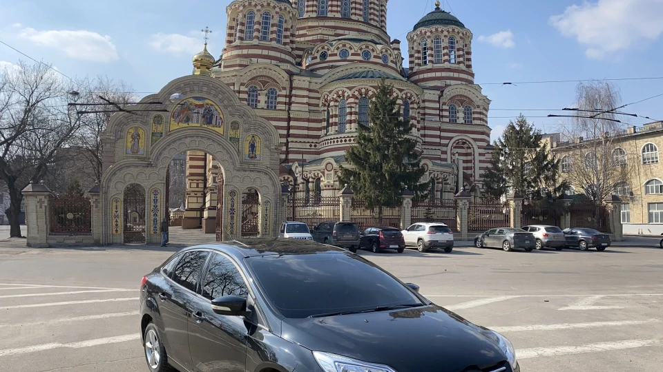 Ford Focus Sedan 2