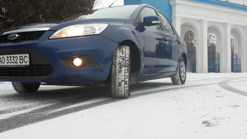 Ford Focus Sedan 4