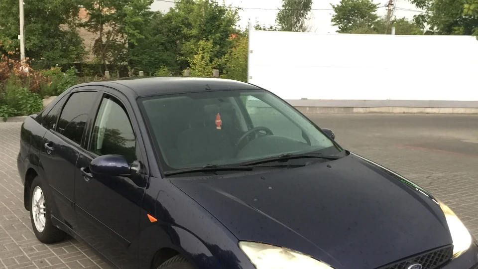 Ford Focus Sedan 2
