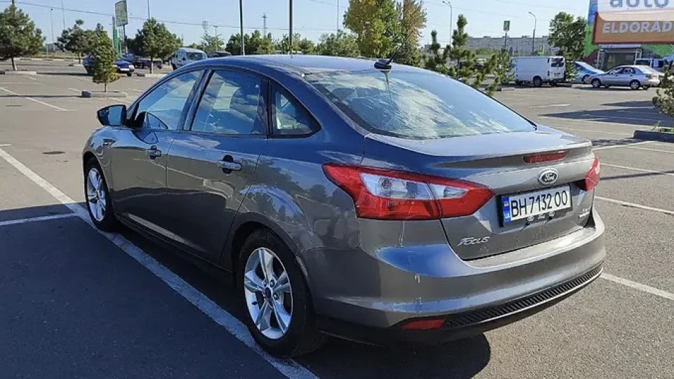Ford Focus Sedan