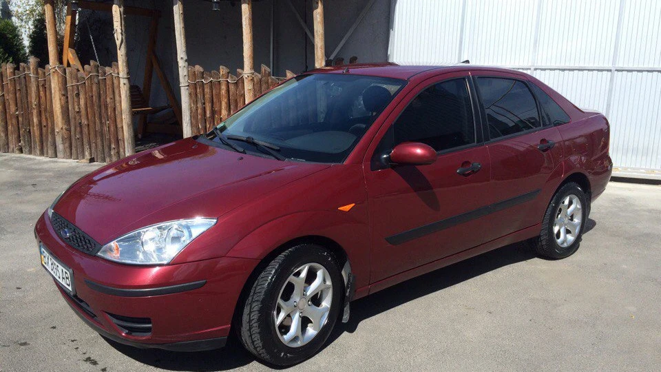 Ford Focus Sedan 2