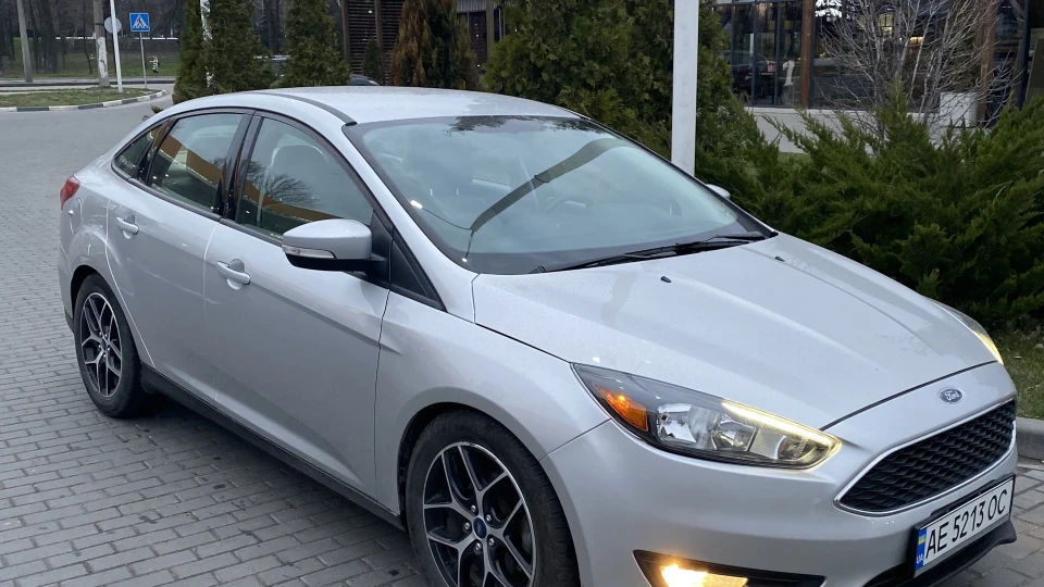 Ford Focus Sedan 1.0 ecoboost 2