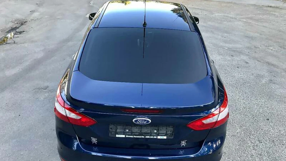 Ford Focus Sedan 1.6 125 л.с. 3