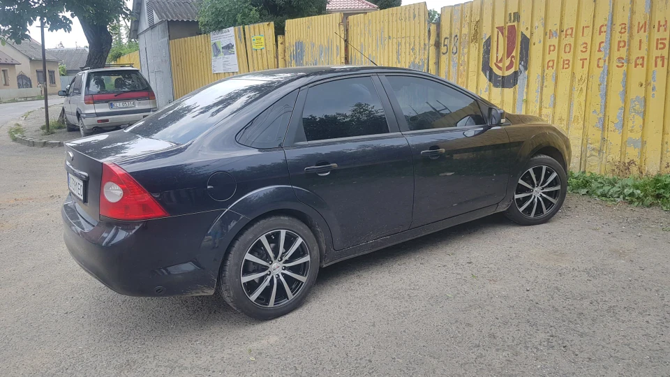 Ford Focus Sedan 1.6 2