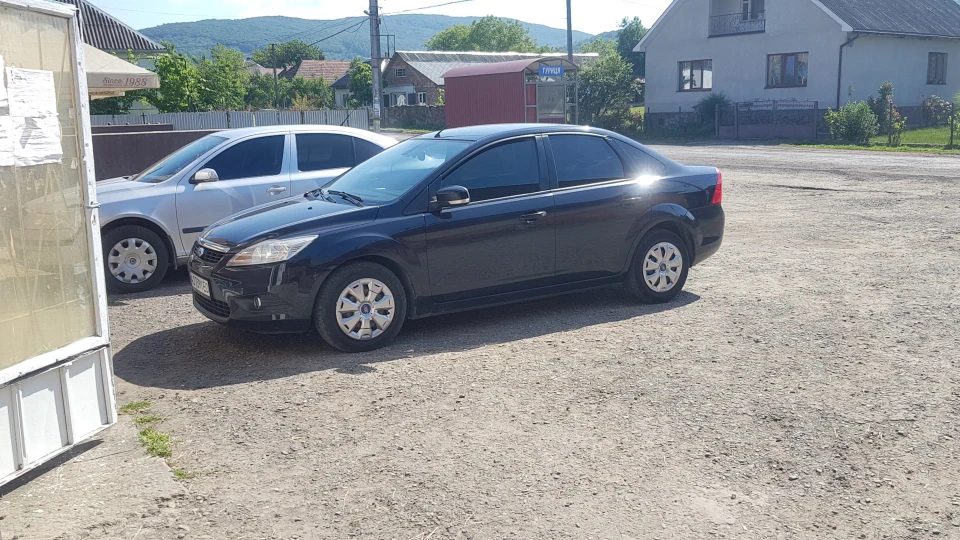 Ford Focus Sedan 1.6 4