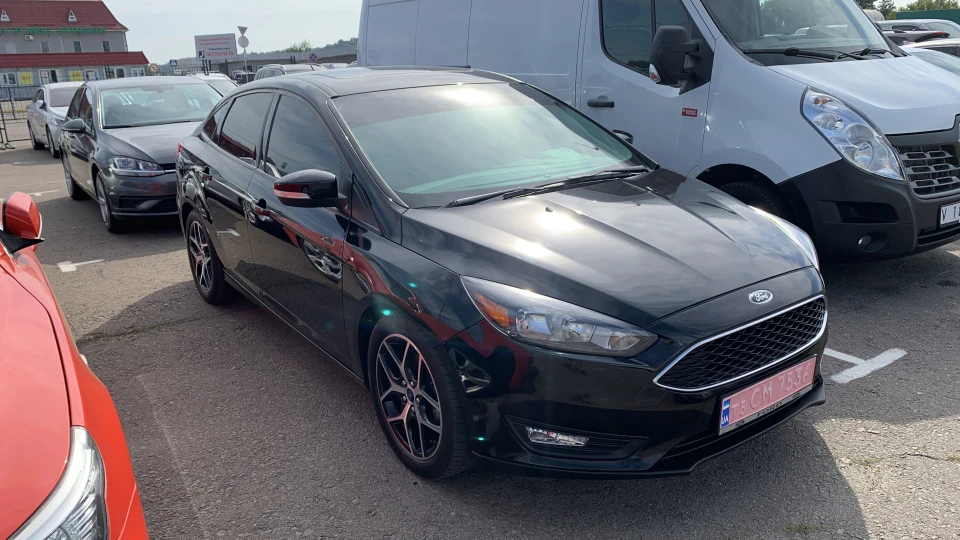 Ford Focus Sedan 2.0 атмосферник 2