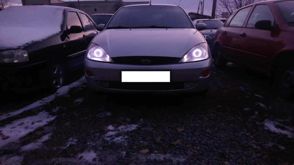 Ford Focus Sedan 2.0 Ghia 2