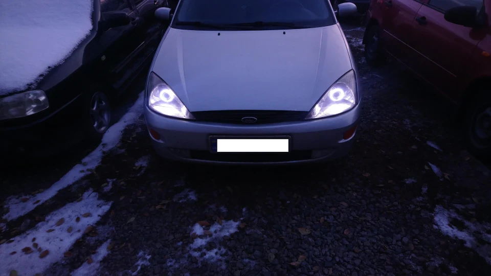 Ford Focus Sedan 2.0 Ghia 3