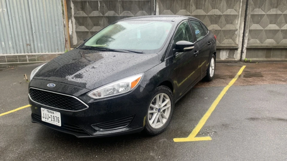 Ford Focus Sedan 2.0 USA 2