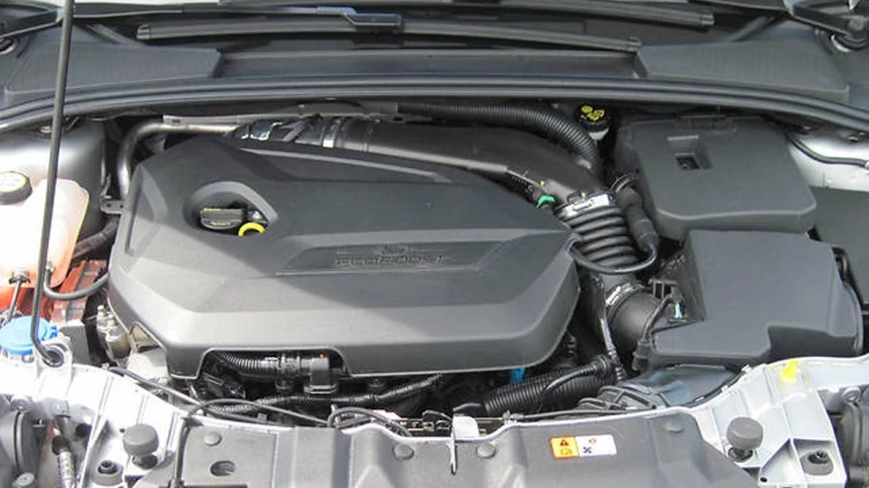 Ford Focus Sedan EcoBoost 1.6 turbo TITAN 3