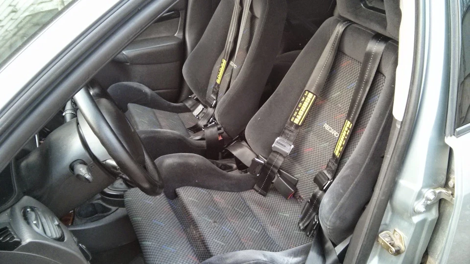 Ford Focus Sedan Ghia або Генрі Марк І 2