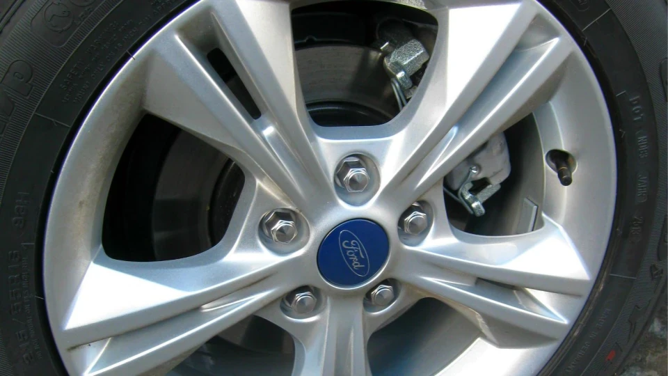 Ford Focus Sedan "λευκός" 4