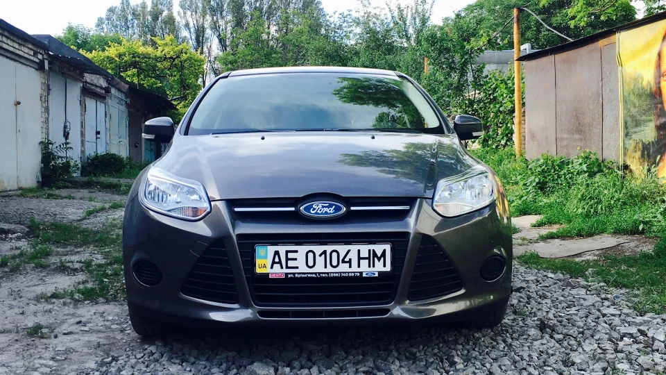 Ford Focus Sedan Вогонь Тачка 3