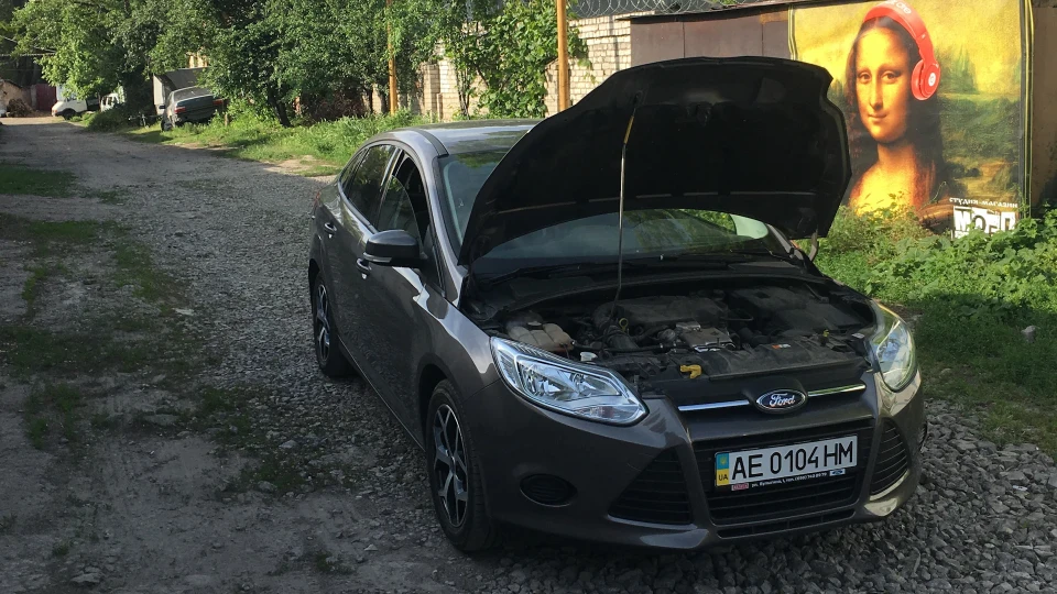 Ford Focus Sedan Вогонь Тачка 5