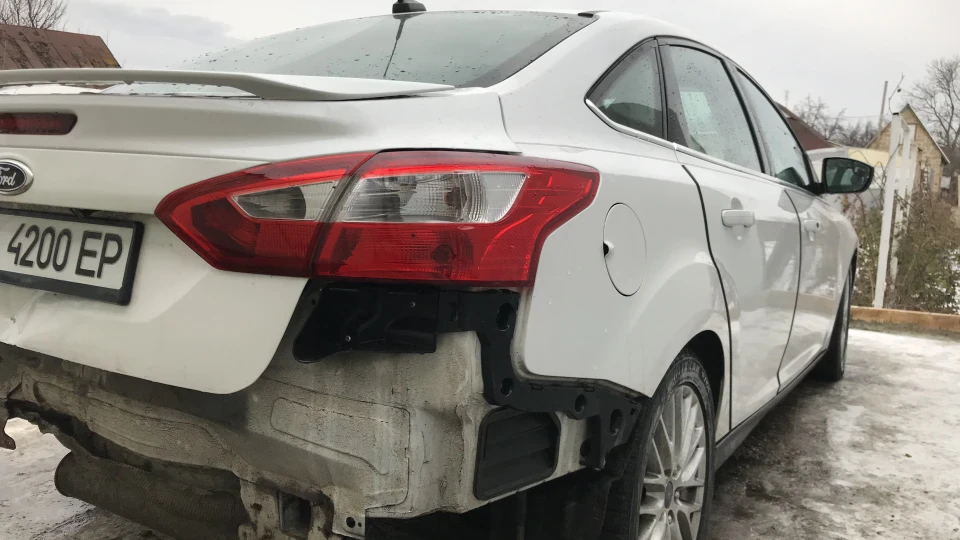 Ford Focus Sedan Перламутровий американець 2
