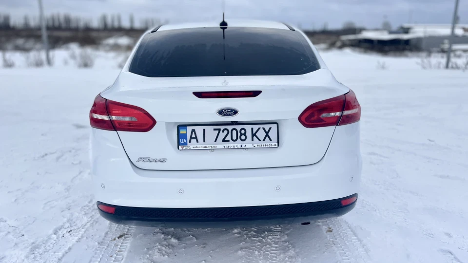 Ford Focus Sedan SEL 4