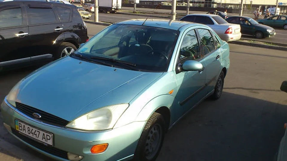Ford Focus Sedan Сіро-зелений Покус