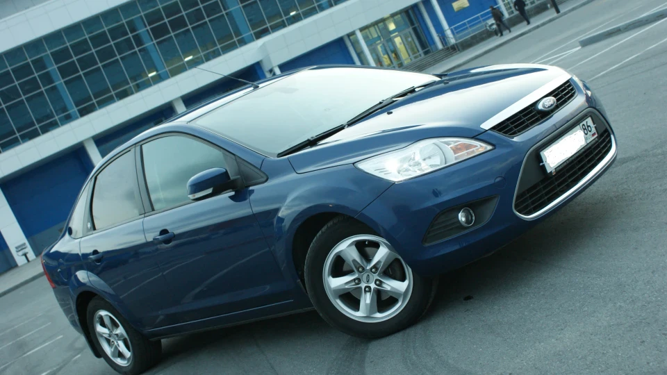 Ford Focus Sedan Sonic 2