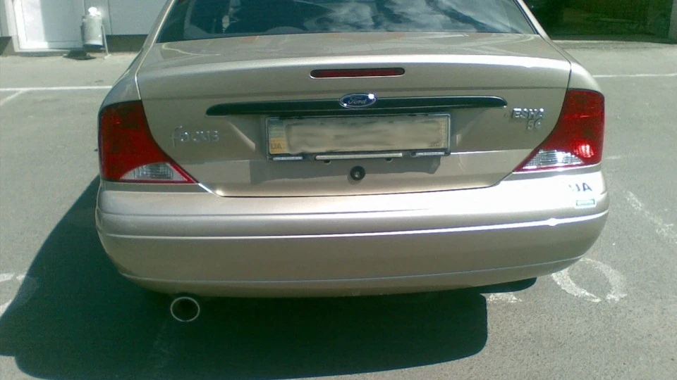 Ford Focus Sedan Split Port 2