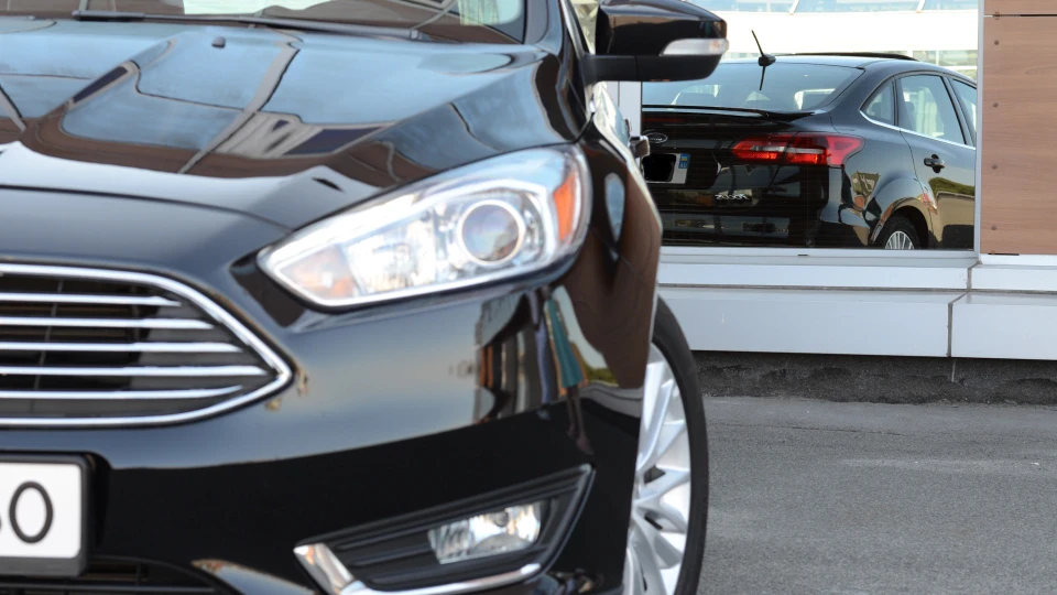 Ford Focus Sedan Titanium 4